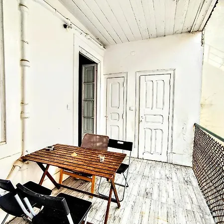 Casa de hóspedes Fernando Pessoa *